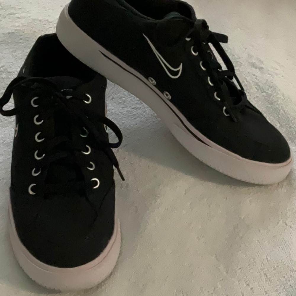 Nike Retro GTS 'Black White' DB2880-002
 Sneakers